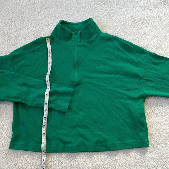 Garage  Cropped long Sleeve - Picture 9 of 10
